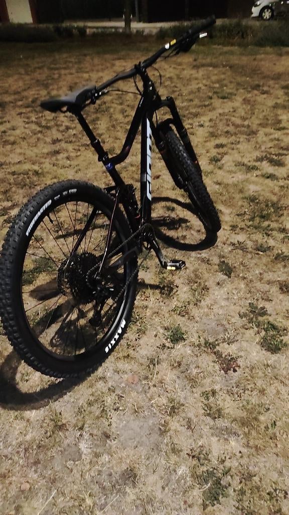 Giant Stance || 29, Fietsen en Brommers, Ophalen, Fully, 45 tot 49 cm, Giant