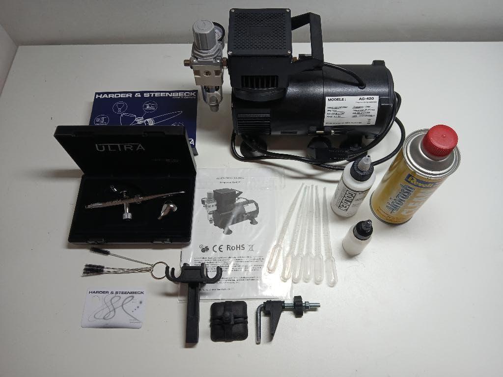 Harder & Steenbeck Ultra 2024 airbrush kit met compressor, Hobby & Loisirs créatifs, Peinture, Comme neuf, Aérographe et Accessoires