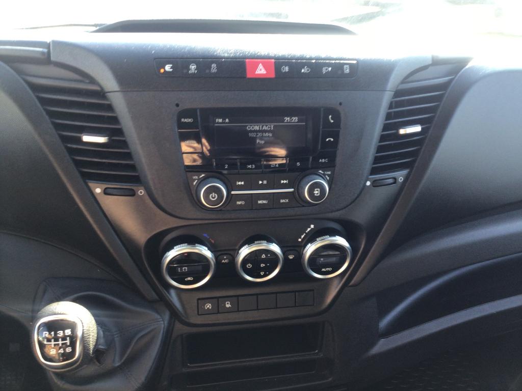 iveco daily l3h2 23jtd 140pk 2023 63000km 21500e ex, Auto's, Bestelwagens en Lichte vracht, 4 cilinders, Iveco, Elektrische ramen