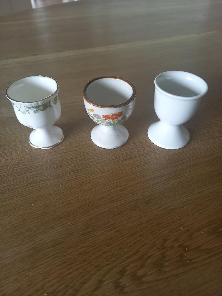 3 eiren doppen, Collections, Porcelaine, Cristal & Couverts, Enlèvement, Comme neuf, Porcelaine, Autres types