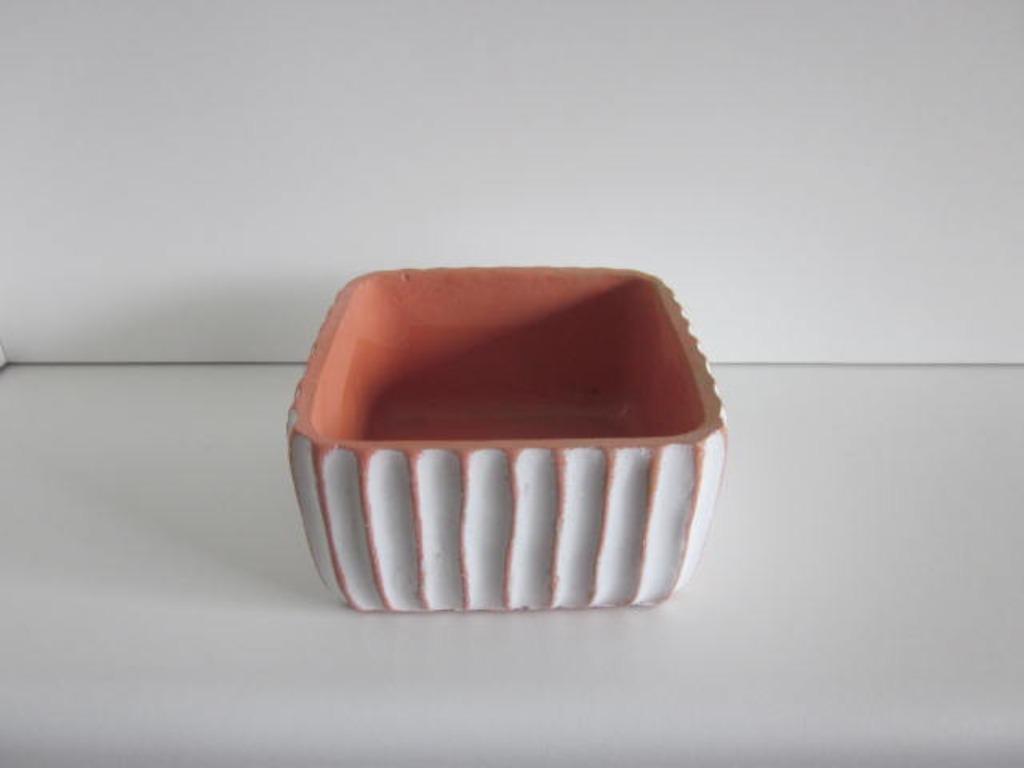 Pot de fleurs en terre cuite (carré), Jardin & Terrasse, Enlèvement ou Envoi, Moins de 25 cm, Intérieur, Terracotta