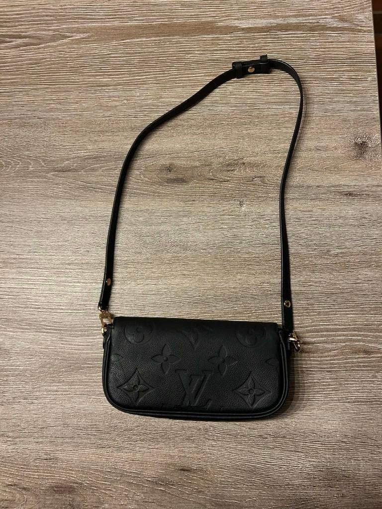 Louis Vuitton tas Ivy Wallet On Chain, Ophalen