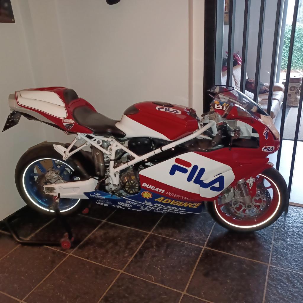 Ducati 749, Motos, Plus de 35 kW, 2 cylindres, Sport, 748 cm³