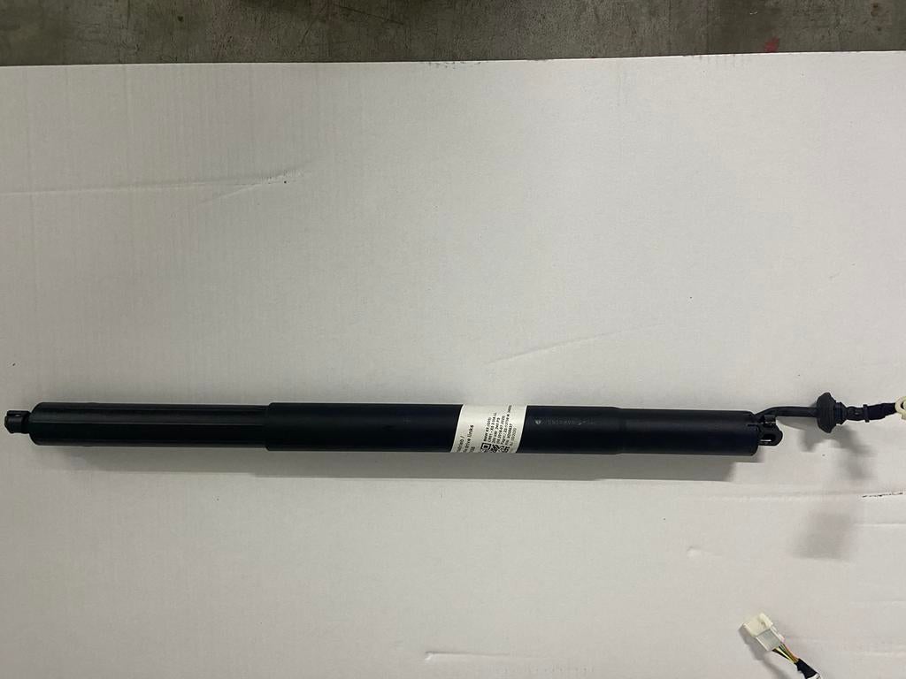 VÉRIN ÉLECTRIQUE BMW X5 G05 51247441799 -TIZAUTOPARTS-, Utilisé, Arrière, BMW, Haillon arrière