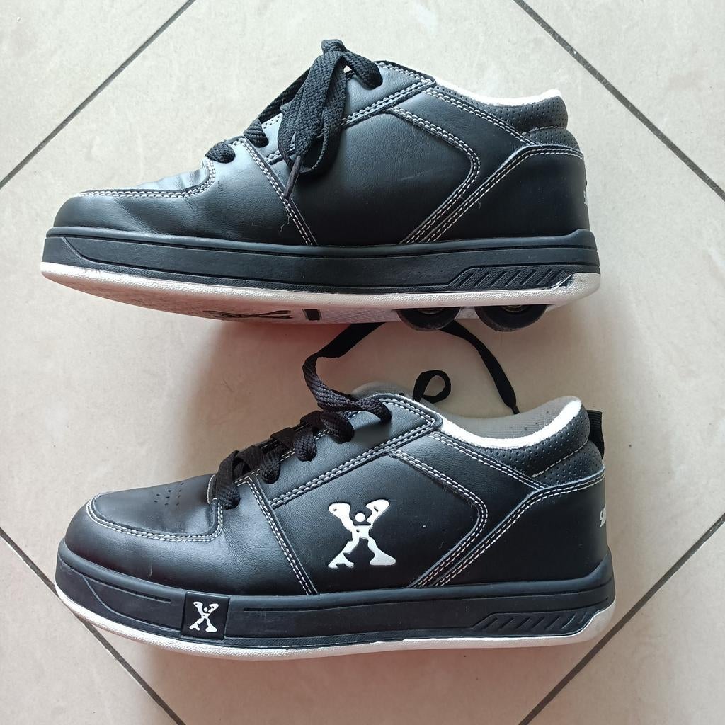 Chaussure/Basket sur roulettes 36,5, Enfants & Bébés, Enlèvement