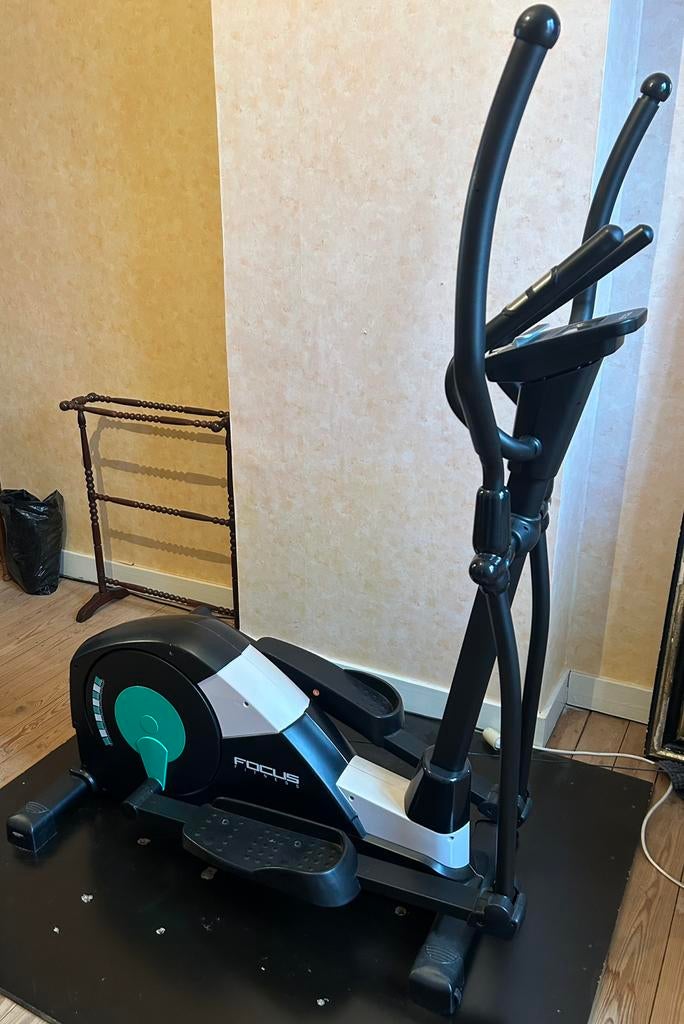 Crosstrainer Focus Fox3, Sport en Fitness, Ophalen, Zo goed als nieuw, Crosstrainer