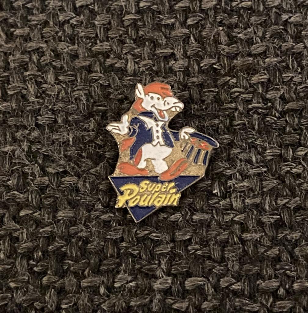 PIN - SUPER POULAIN - NIJLPAARD - HIPP0 - HIPPOPOTAME, Envoi, Utilisé, Autres sujets/thèmes, Insigne ou Pin's