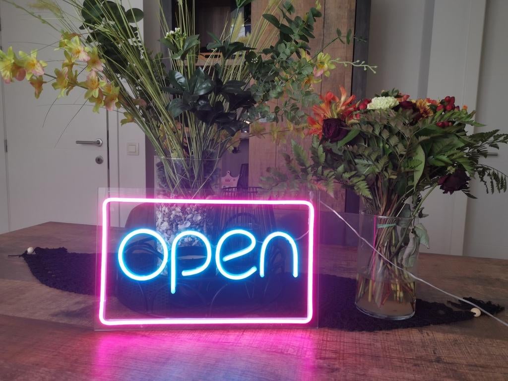 Open led bord. Neon lichtreclame, Ophalen of Verzenden