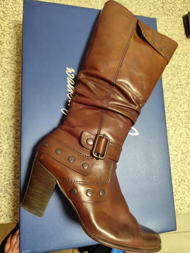 Laarzen maat 39, Ophalen