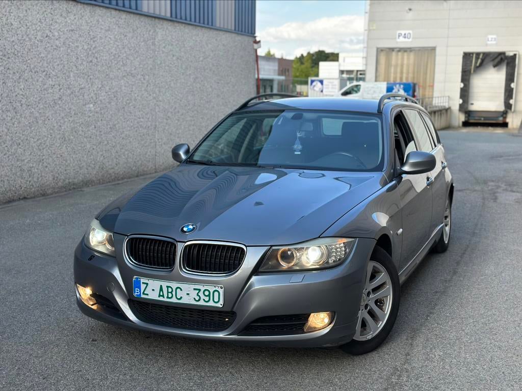 Modèle BMW 318 d FaceLift* 136 ch ! 288 000 km ! * 5 EUROS, Autos, Achat, Boîte manuelle, Noir, 5 portes
