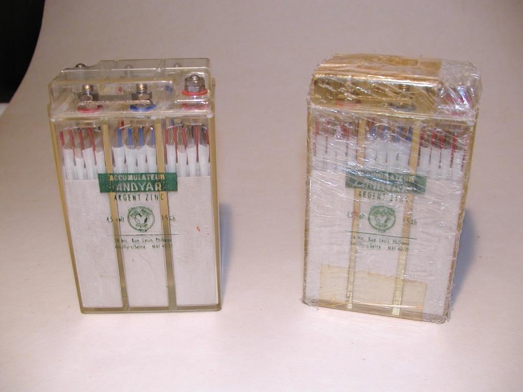 BATTERIES ARGENT - ZINC, Enlèvement ou Envoi, Neuf, Rechargeable