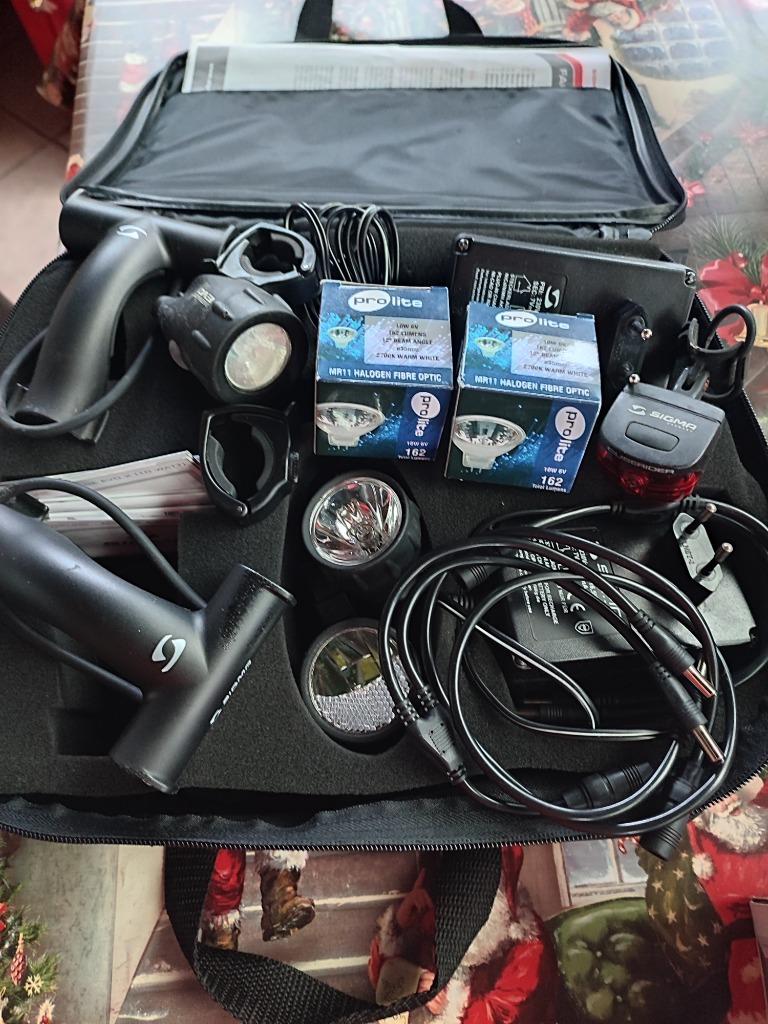 Sigma fietsverlichting zonder batterijen, Fietsen en Brommers, Fietsaccessoires | Fietsverlichting, Ophalen, Accu, Verlichtingsset