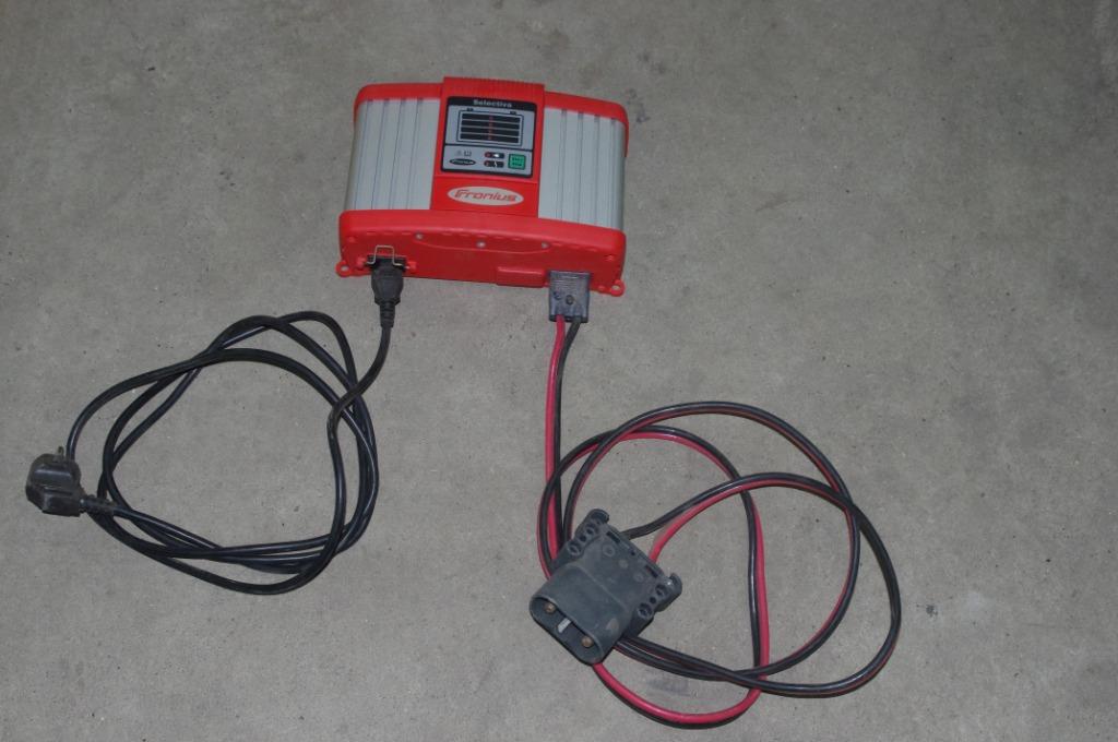 Chargeur de batterie Fronius Selectiva, Enlèvement, Comme neuf