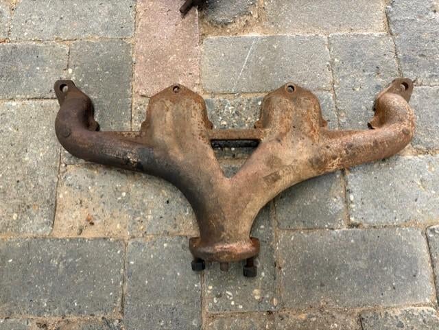 Triumph TR250 uitlaat spruitstuk, Ophalen