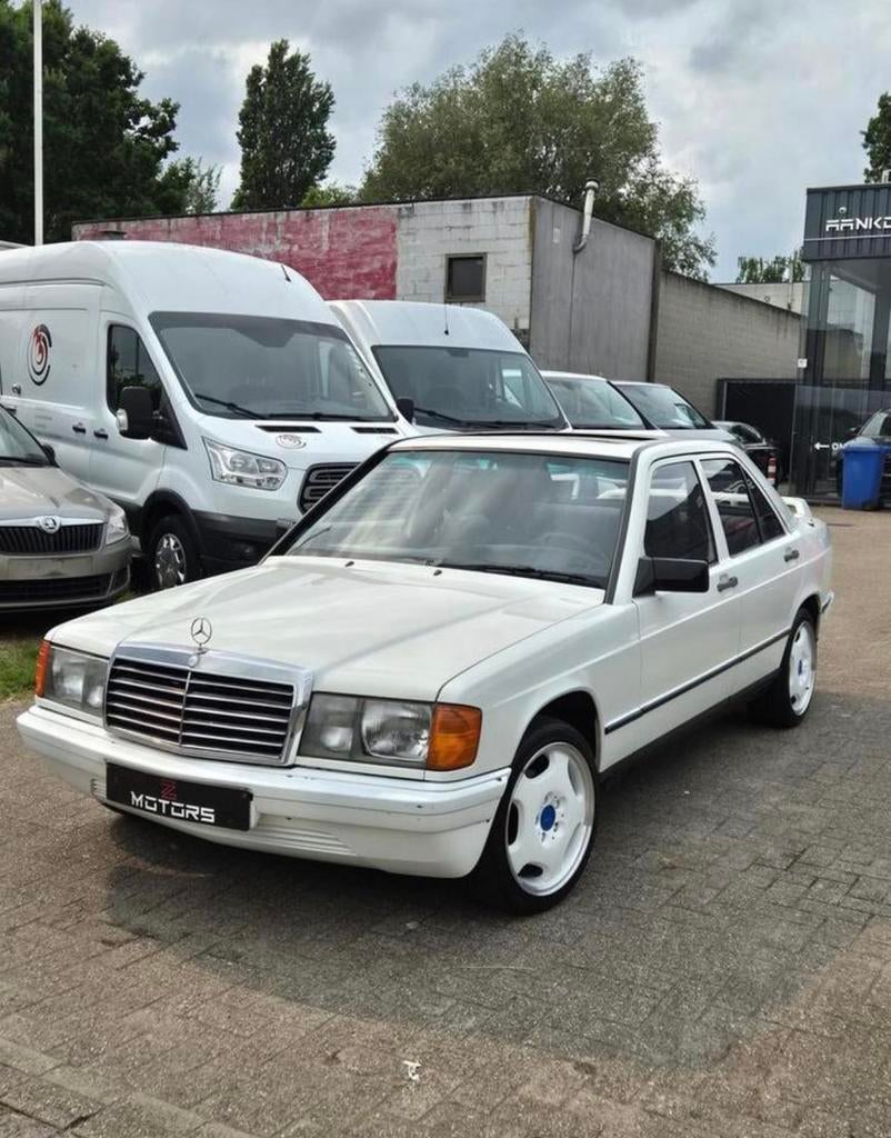 Mercedes // 190E // 2.0 benzine // LPG-GAS, Auto's, Automaat, Wit, Bedrijf, 5 deurs