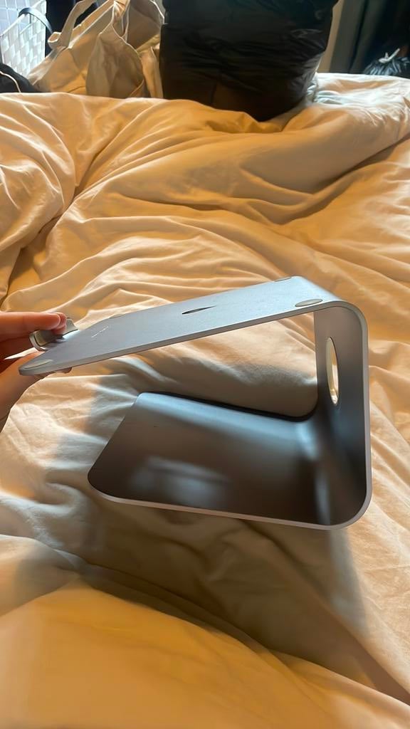 Laptop stand, Informatique & Logiciels, Enlèvement, Comme neuf