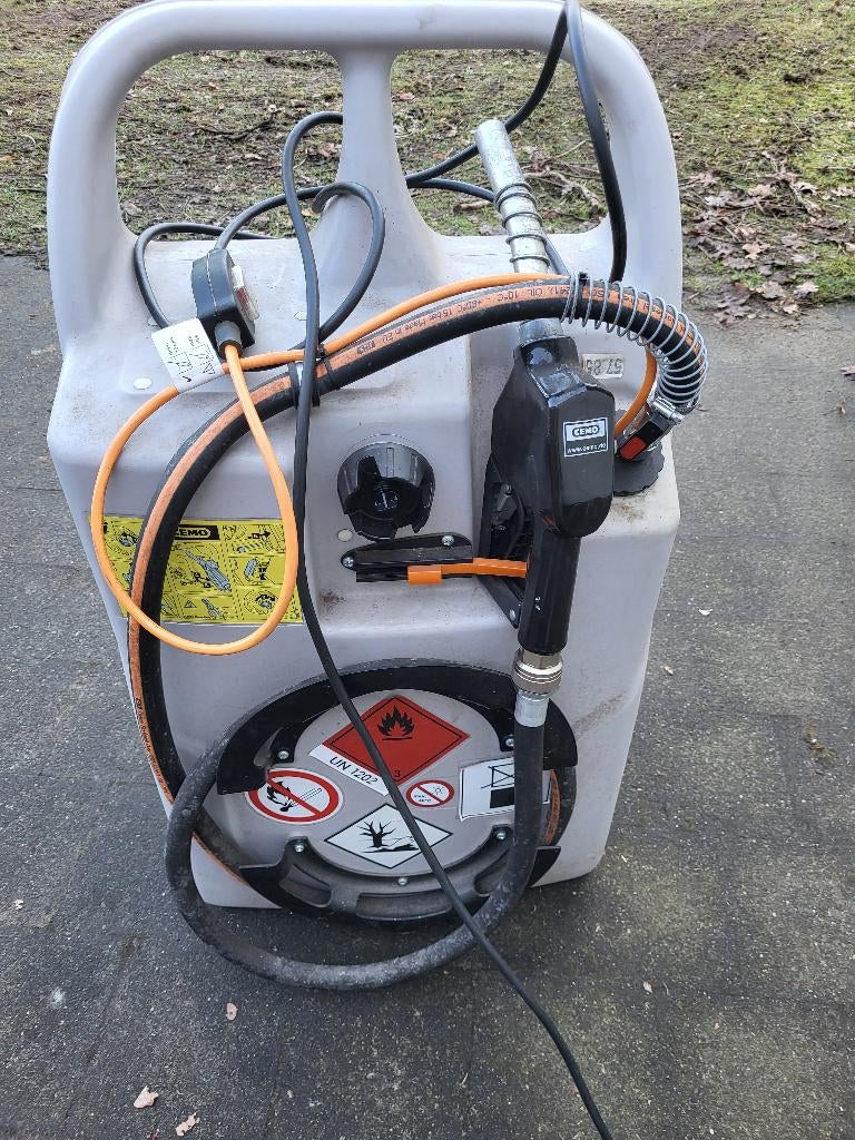 Cemo mobiele dieseltank, Doe-het-zelf en Bouw, Ophalen, Zo goed als nieuw