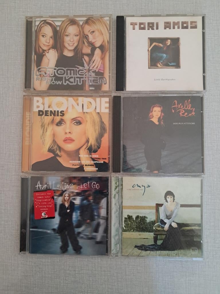 POP VARIA, Ophalen of Verzenden, Zo goed als nieuw