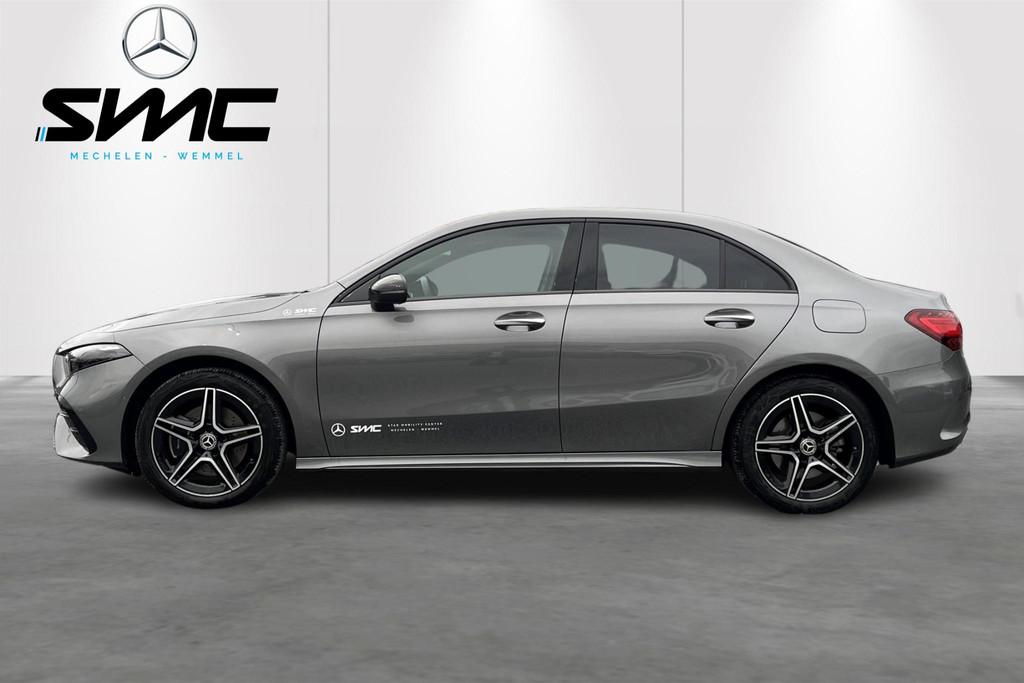 Mercedes-Benz A-Klasse A 250 e AMG Line (automatique), Autos, Achat, 4 portes, Entreprise, 16 kWh