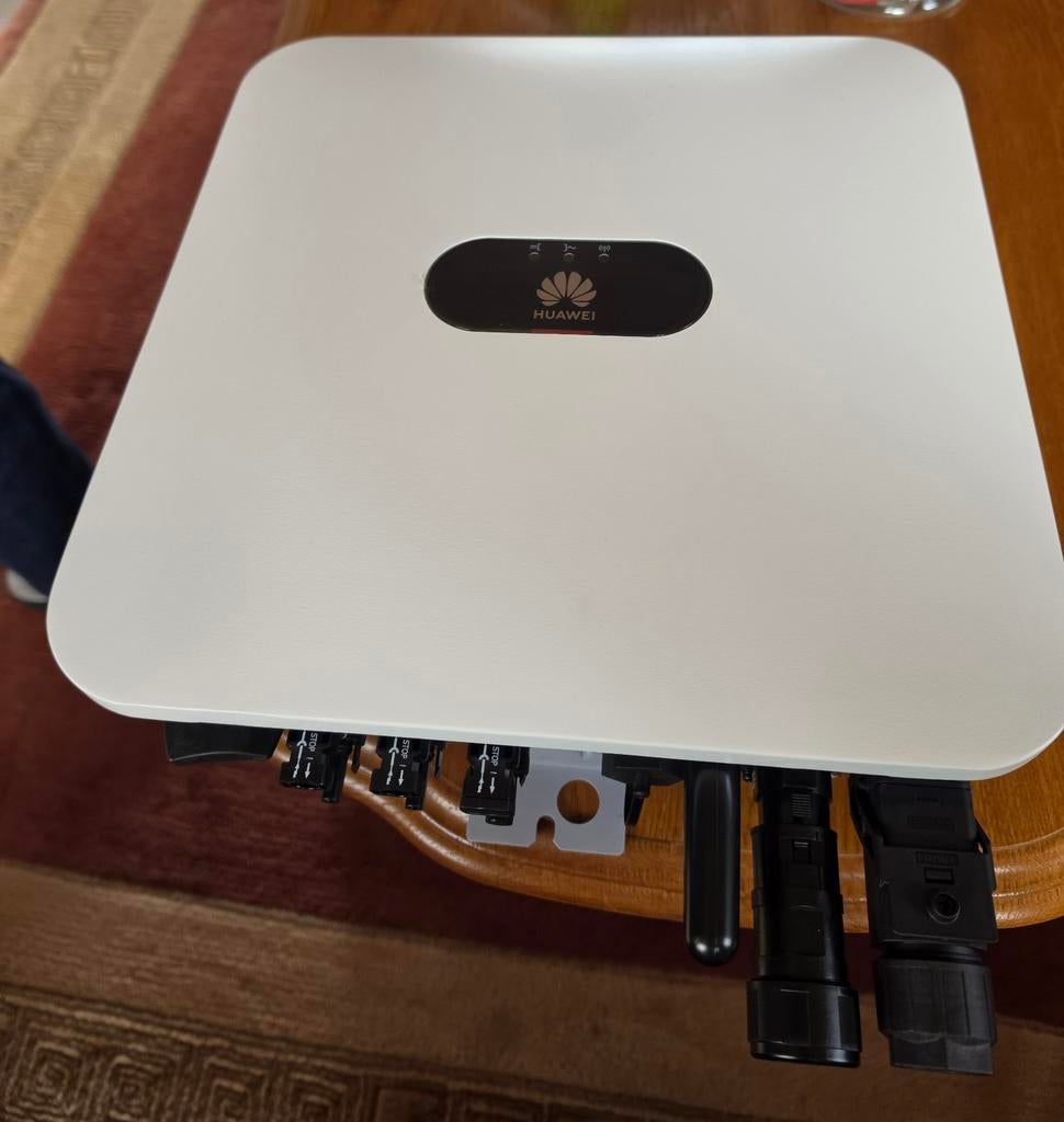 Huawei SUN2000-3.68KTL-L1 Hybride Omvormer (3,68 kW), Bricolage & Construction, Panneaux solaires & Accessoires, Enlèvement ou Envoi