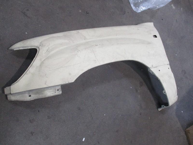 SPATBORD LINKS VOOR Toyota Land Cruiser 100 (J10), Auto-onderdelen, Carrosserie, Gebruikt, Voor, Toyota, Spatbord