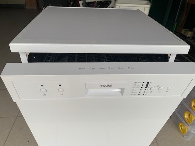 vaatwasser Pro-line, Elektronische apparatuur, Vaatwasmachines, Ophalen, Zo goed als nieuw, 45 tot 60 cm, Minder dan 85 cm