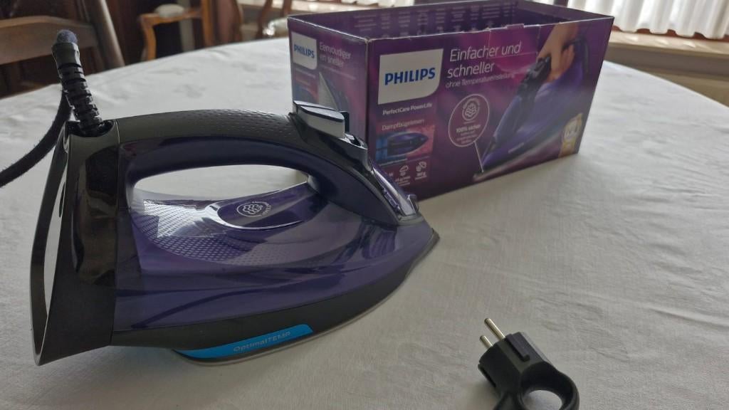 Philips stoomstrijkijzer GC3925/30, Elektronische apparatuur, Ophalen, Zo goed als nieuw, Strijkijzer met snoer