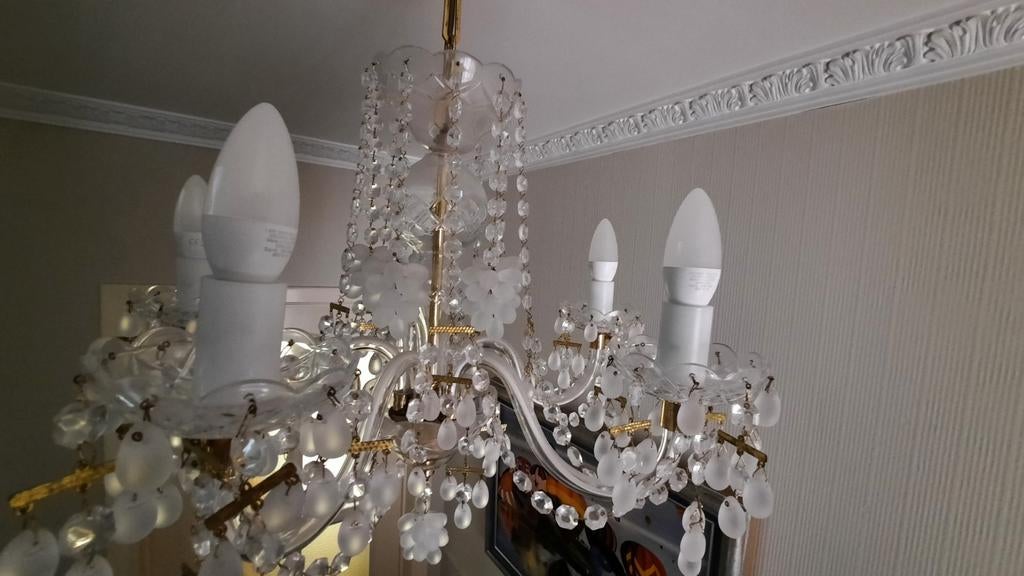 Kroonluchter kristal, Ophalen