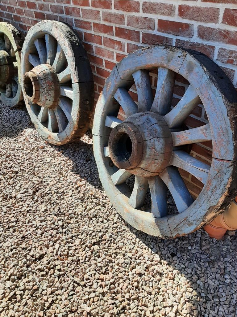 2 grote antieken houten karrewielen zonder metaal beslag, Enlèvement, Utilisé