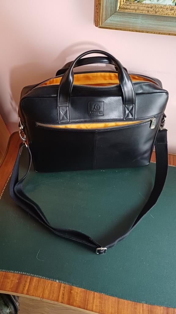 Sacoche en cuir véritable