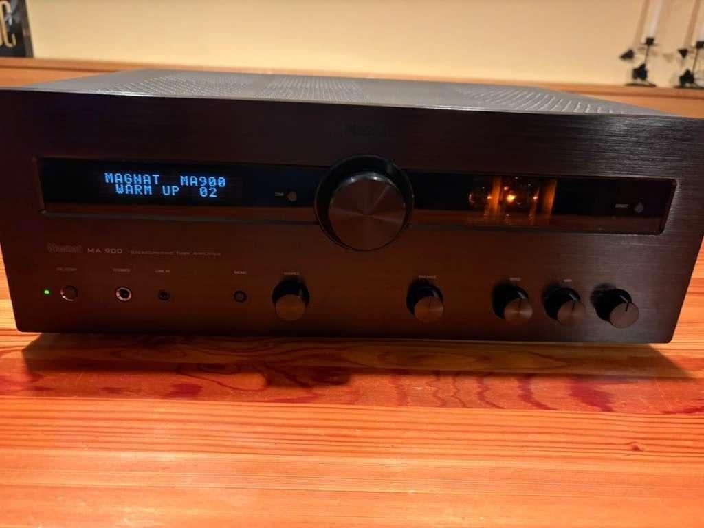 Magnat MA 900 versterker, Audio, Tv en Foto, Versterkers en Ontvangers, Ophalen of Verzenden, Zo goed als nieuw
