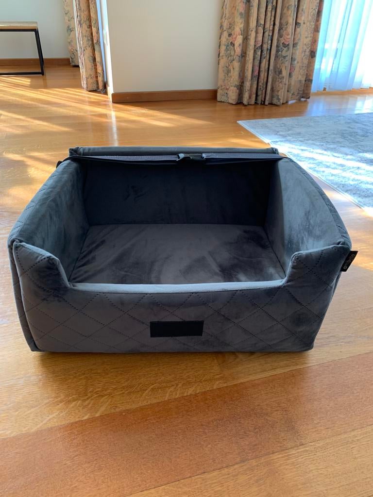 Hondenmand voor in de wagen, Enlèvement, Utilisé