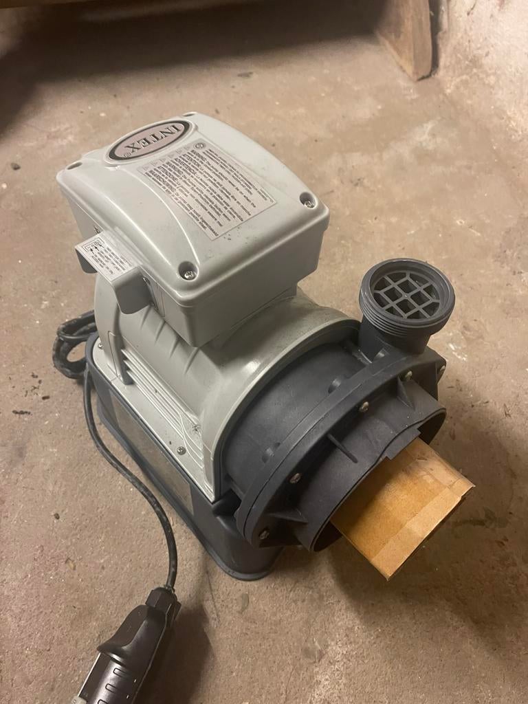 Intex zandfilterpomp grijs + reservepomp, Ophalen, Gebruikt, Zwembadpomp