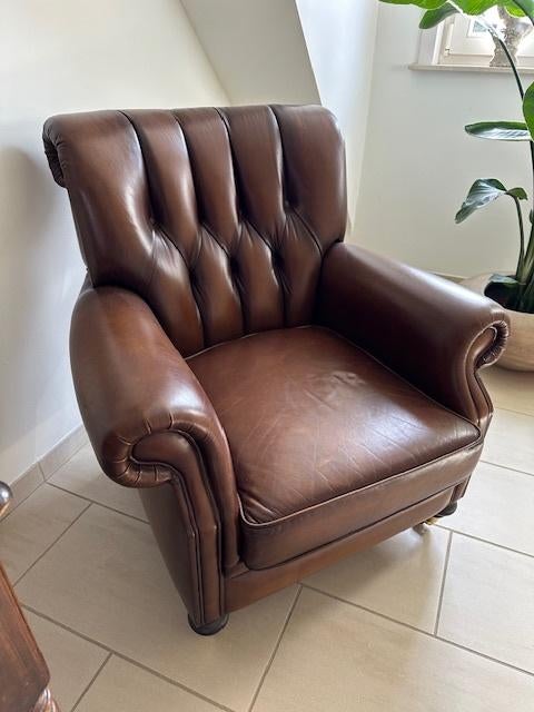 Twee lederen clubfauteuils chesterfield achtig, Ophalen, Gebruikt, 75 tot 100 cm, Klassiek - vintage