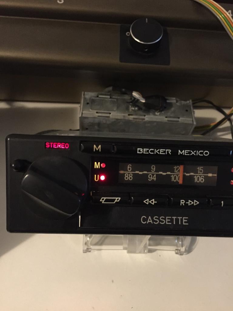 BECKER  radio cassette  PERFECT WERKEND, Auto diversen, Autoradio's, Ophalen of Verzenden, Gebruikt