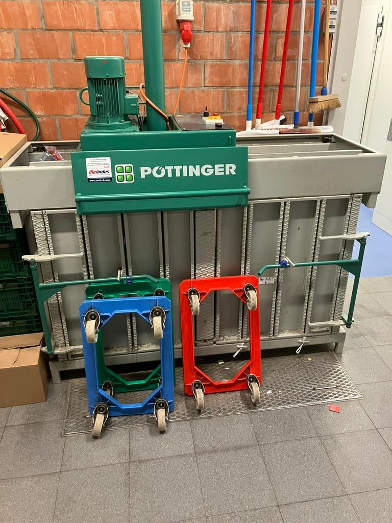 Kartonpers pottinger mp700, Bricolage & Construction, Échafaudages, Enlèvement, Utilisé