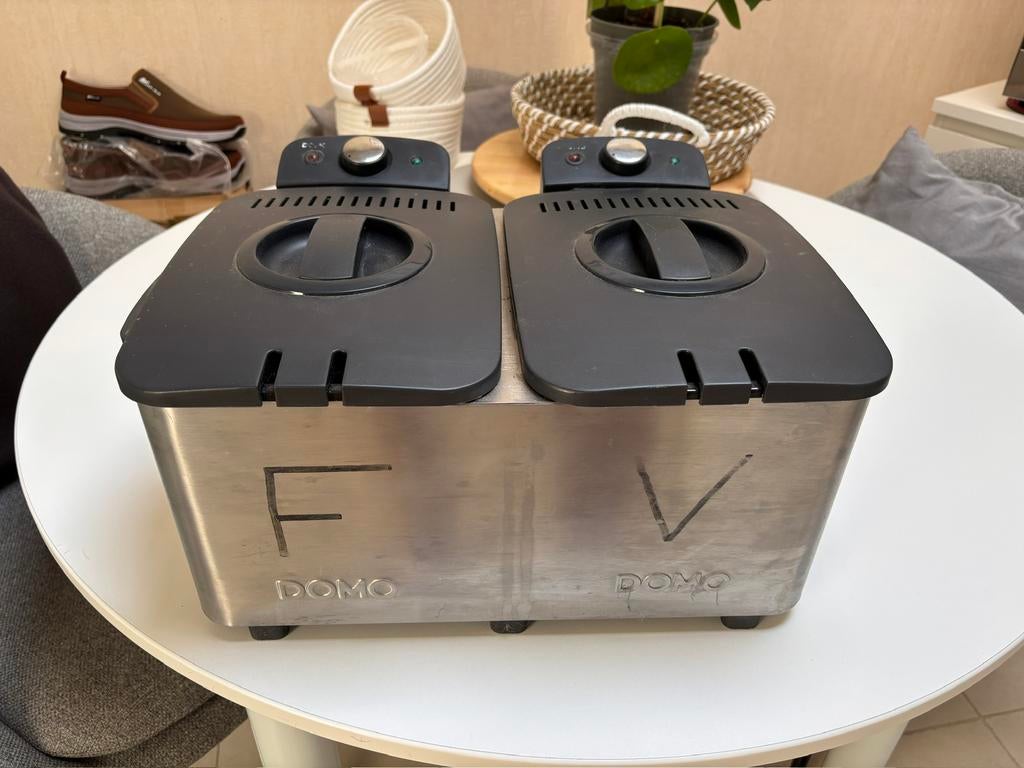 Dubbele friteuse Domo, 2 tot 3 liter, Ophalen, Gebruikt, Duo-friteuse