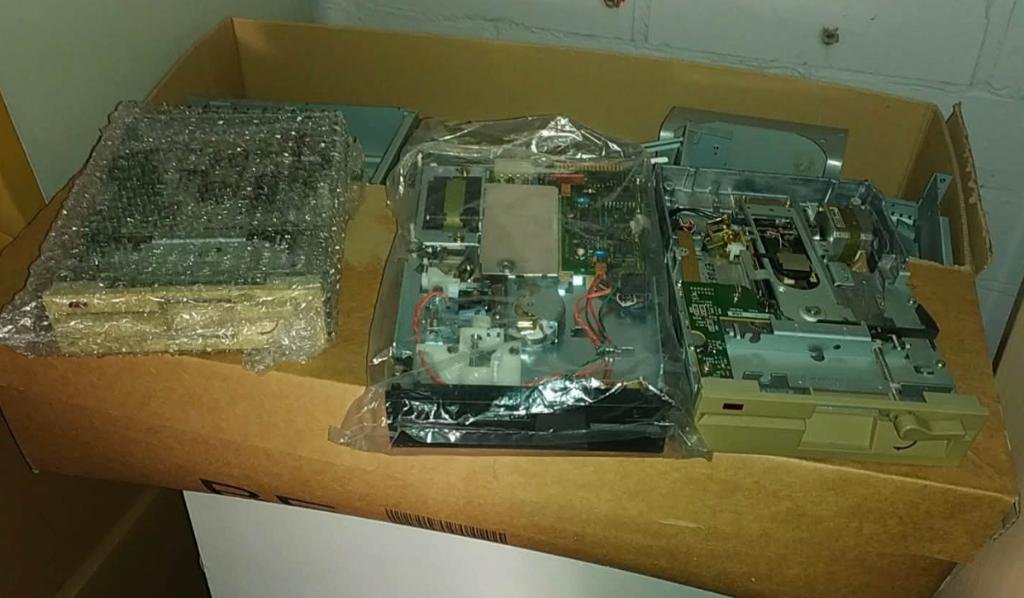 5.25" floppy disk drive, Ophalen of Verzenden