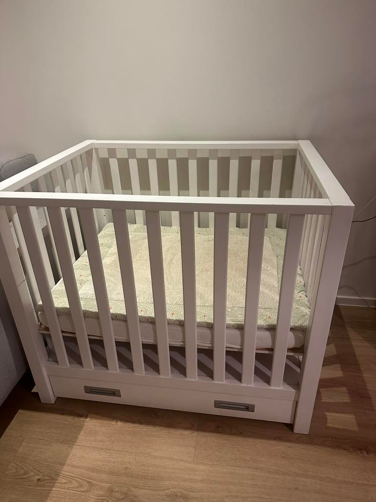 Park met lade + matras + beschermer + inlegger + omrander, Ophalen, Gebruikt, Rechthoekig, In hoogte verstelbaar