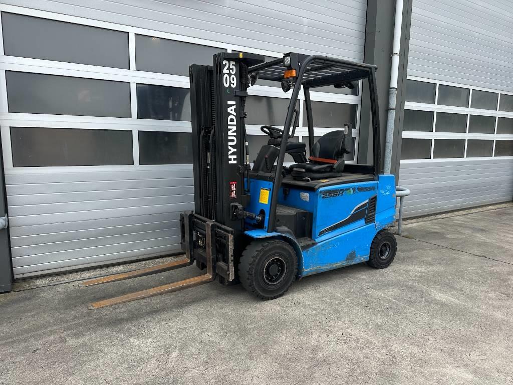 Hyundai 25BH-9 2,5ton - 2500kg heftruck elektrisch Triplex, Zakelijke goederen, Machines en Bouw | Heftrucks en Intern transport