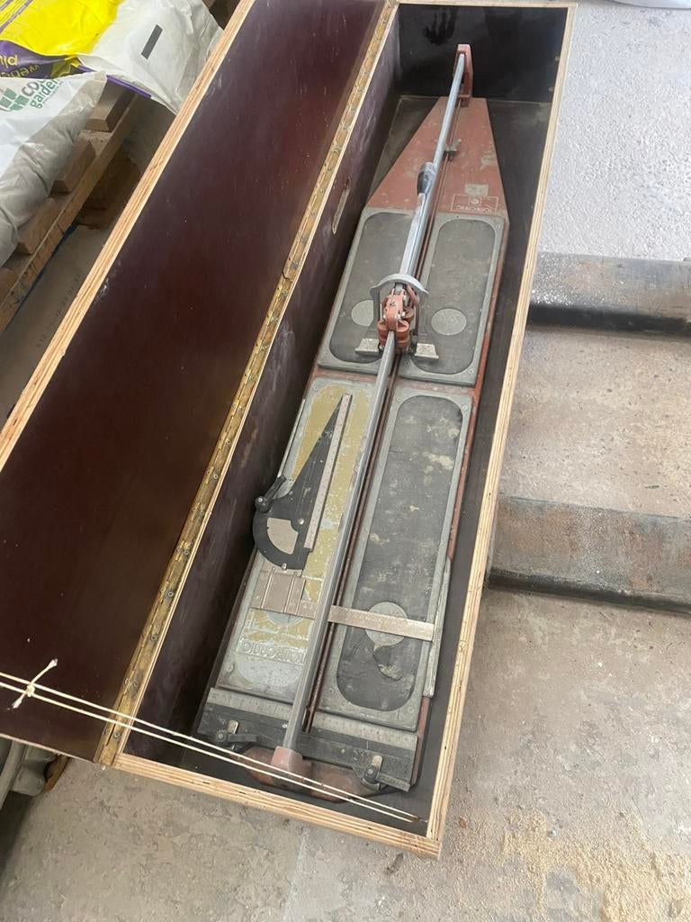 Tegelsnijder 1,2m, Muziek en Instrumenten, Blaasinstrumenten | Trombones, Ophalen, Gebruikt