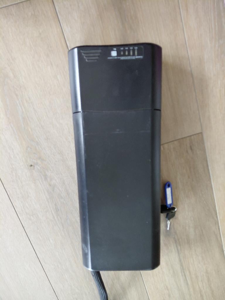Fietsbatterij, nog in garantie, Ophalen, Zo goed als nieuw