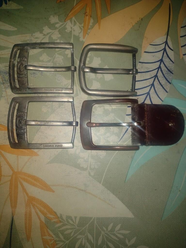 Lot de 4 boucles de ceinture métal (style vintage), Kleding | Heren, Riemen en Ceintuurs, Ophalen of Verzenden, Gedragen, Riem of Ceintuur