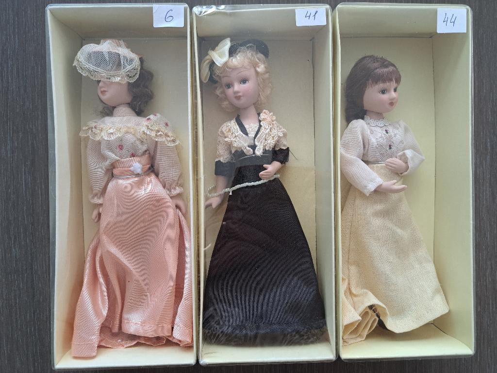 Porselein poppen Nieuw, Collections, Poupées, Enlèvement ou Envoi, Neuf, Poupée