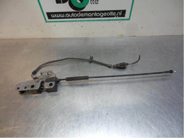 Mécanique de verrouillage capot d'un Volkswagen Caddy (Cadd, Volkswagen, -, 3 mois de garantie, Utilisé