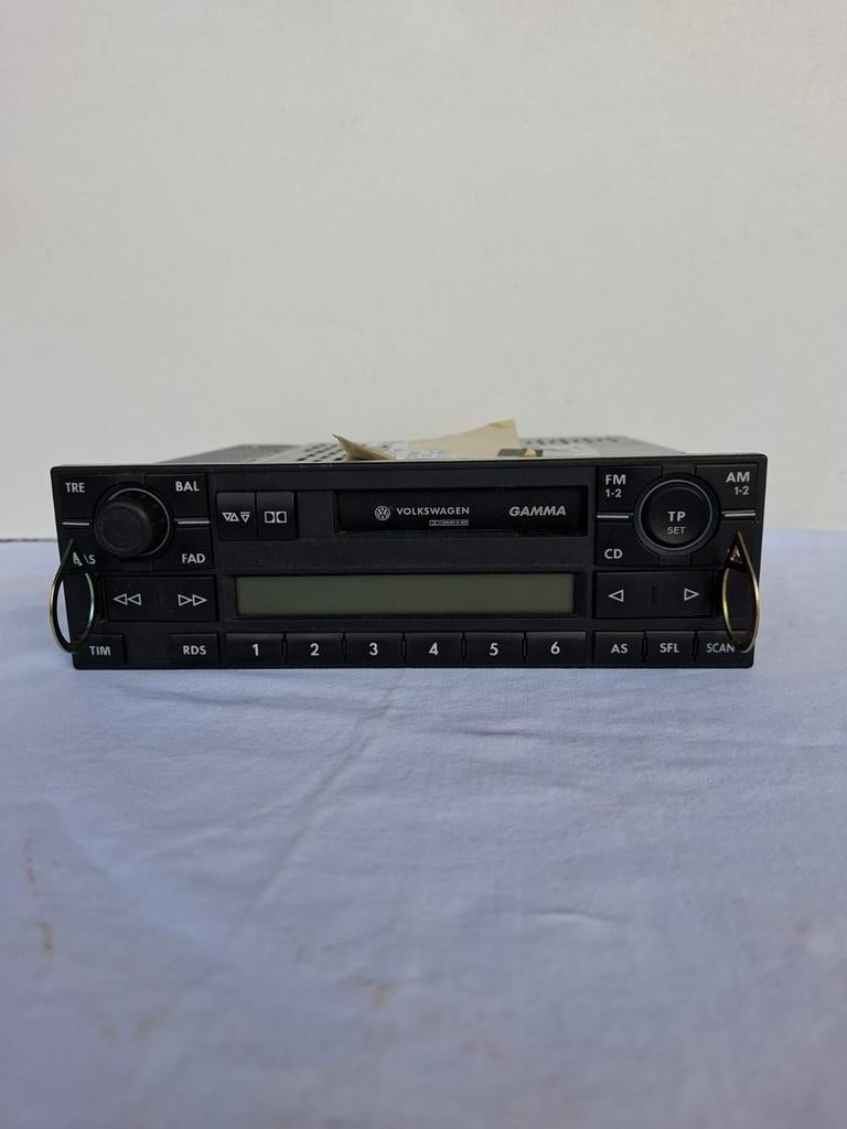 VW 2003 autoradio met cd-weergave en cassette, Ophalen