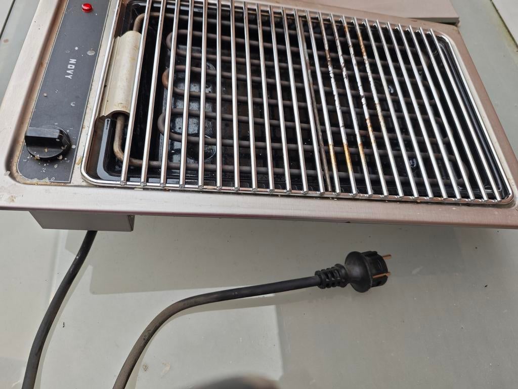 Novi gril, Elektronische apparatuur, Ovens, Inbouw, Grill, Ophalen