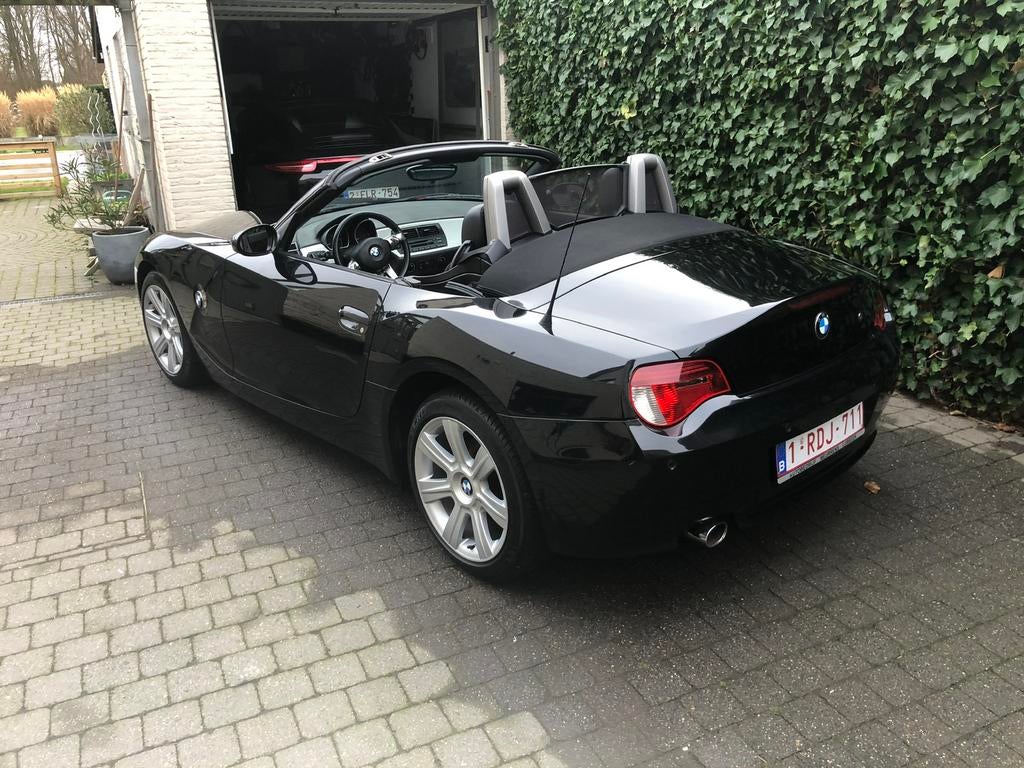 Bmw Z4 2.0l (150ch) facelift roadster, Autos, Cuir, 110 kW, Noir, 2 portes
