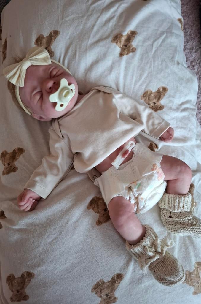 Mooi vol siliconen baby geen reborn, Verzamelen, Poppen, Ophalen of Verzenden