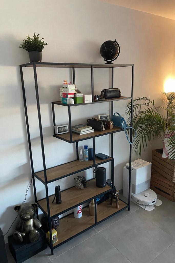 Moderne boekenrek/kast, Huis en Inrichting, Ophalen, Met plank(en), Gebruikt, 100 tot 150 cm